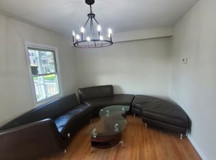 146 E 9th Ave, Roselle, NJ 07203