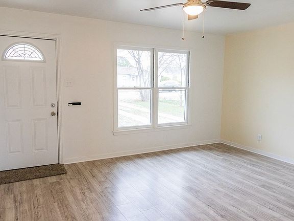 4th image of 2424 Abilene St
