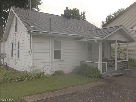 5th image of 1988 Wagner St NW