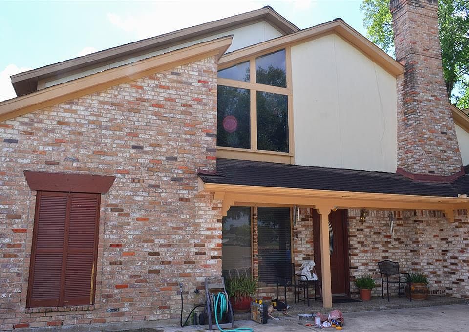 1st image of 2823 Bermuda Dunes Dr