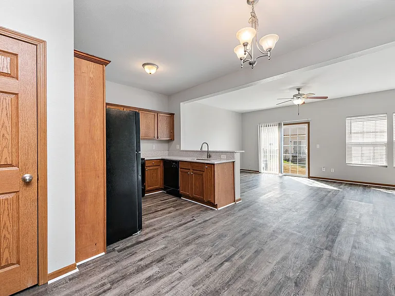3314 N 103rd Place Edith 10353 #10333-10357 — Photo 16