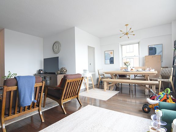 3rd image of 60 E 8th St APT 27B