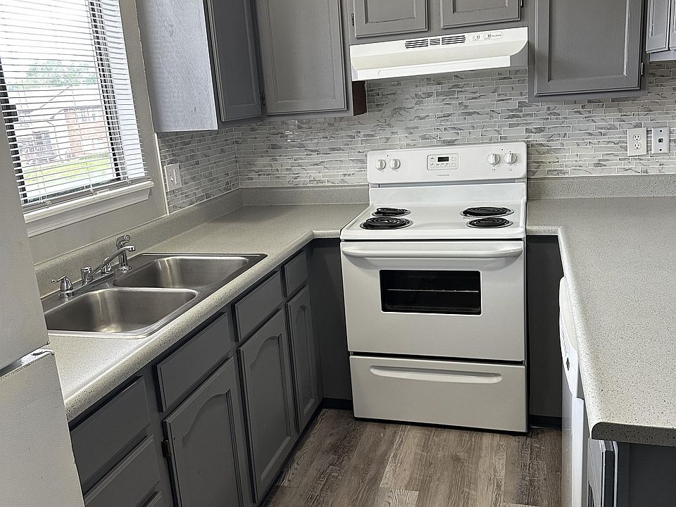 1st image of 2625 E Uintah St APT C