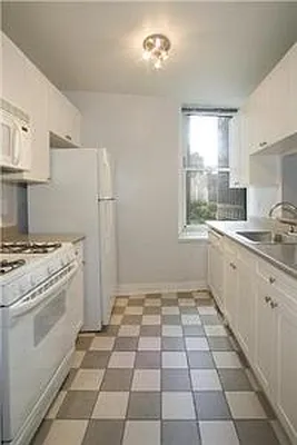 Rented by Douglas Elliman | media 53