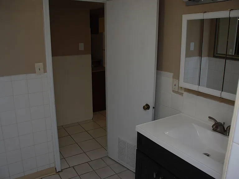 135 Transcript Avenue — Photo 1
