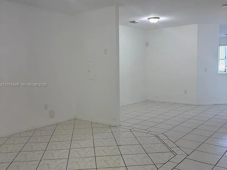 8525 SW 165th Pl #8525 — Photo 5