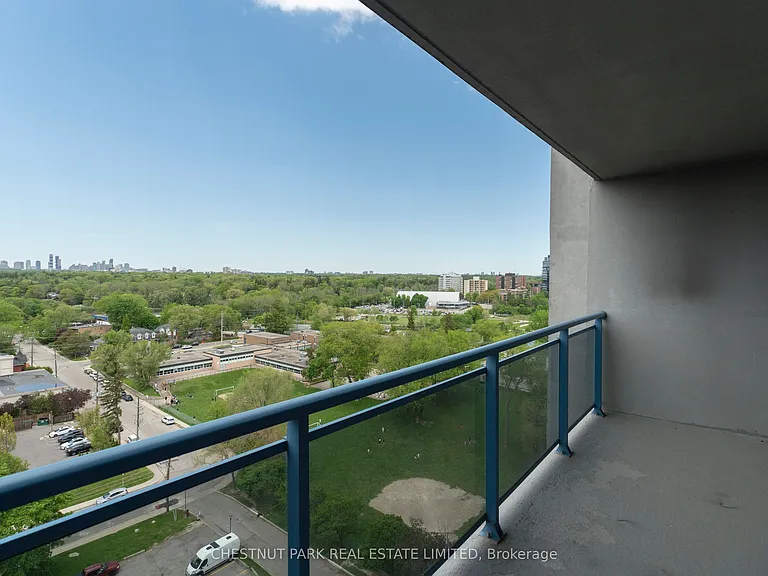 150 Lakeshore Rd W #1003 — Photo 33