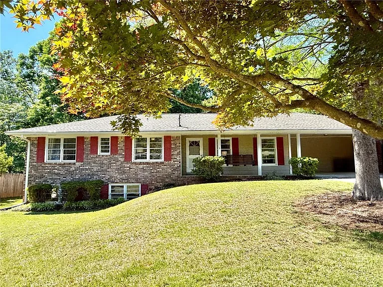 6725 Ridge Moore Dr — Photo 1