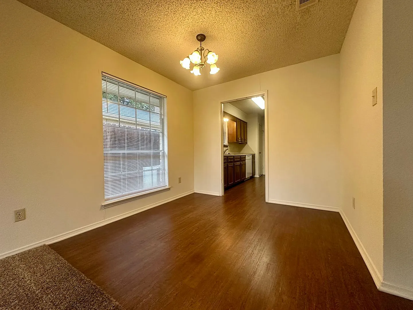 Duplex — Photo 4