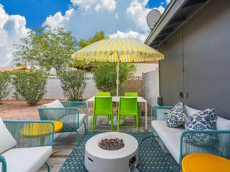 2510 E Hermosa Dr — Photo 20