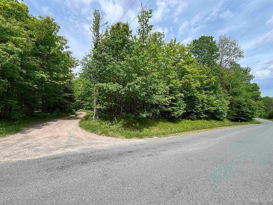 2nd image of Rolling Hills Rd