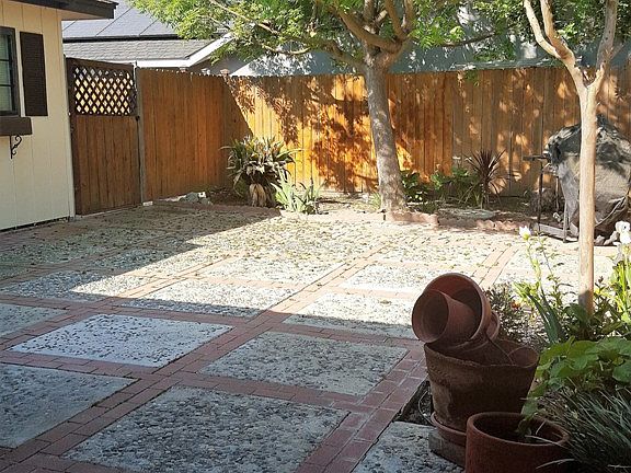 4th image of 305 W Magnolia Ave