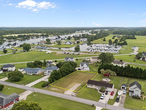2nd image of 346 Country Club Lane