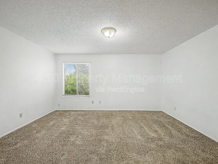 1927 E Hampton Ave #256 — Photo 20