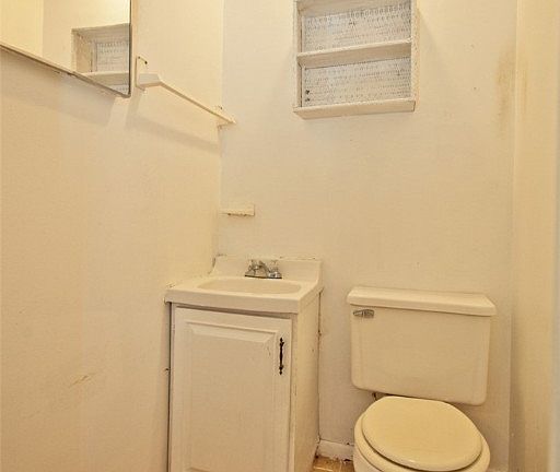 5th image of 1235 22nd St