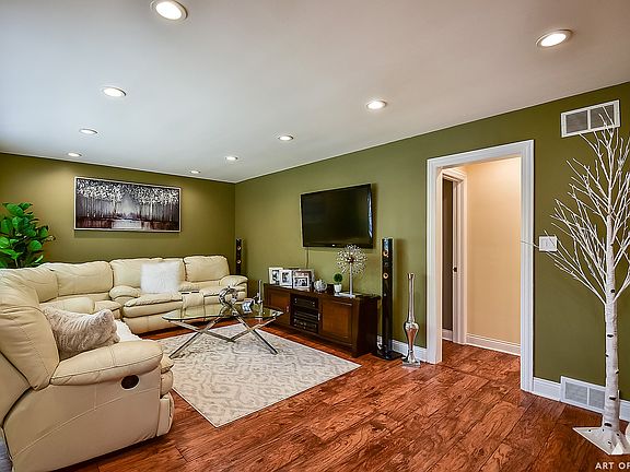 4th image of 3348 Elder Ln
