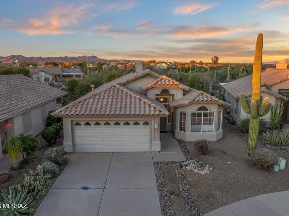 2572 W Bluffs Peak Ct, Tucson, AZ 85742