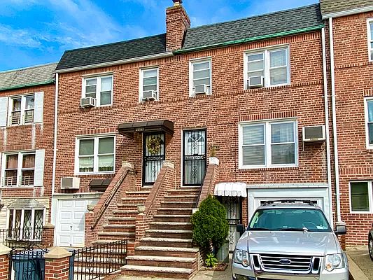1st image of 2063 47th St
