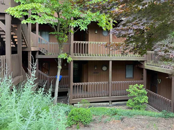 3930 E Eagle Bay Dr, Bloomington, IN 47401