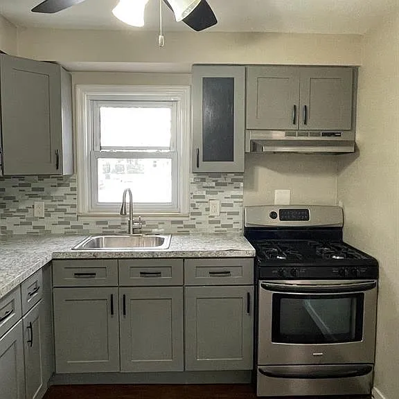 7256 Prospect Ave — Photo 8