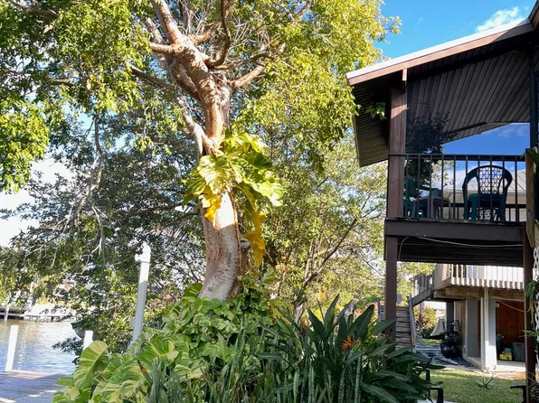 1291 E Chokoloskee Dr, Chokoloskee, FL 34138