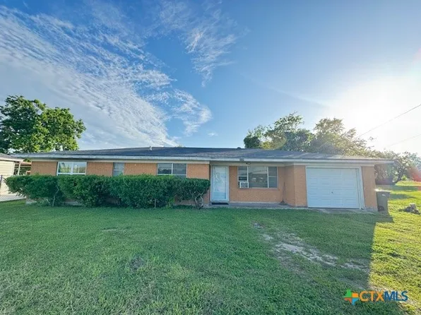 2009 S Laurent St, Victoria, TX 77901