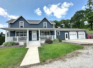 304 3rd St NW, Fort Atkinson, IA 52144