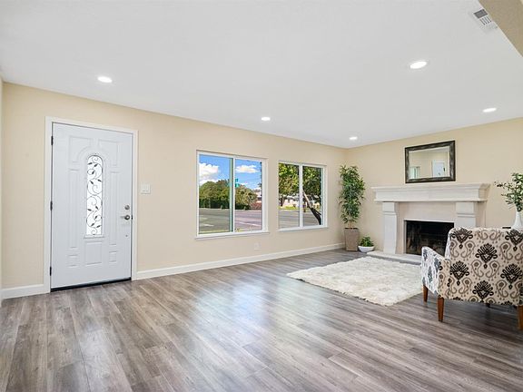 5th image of 5601 Carmela Way