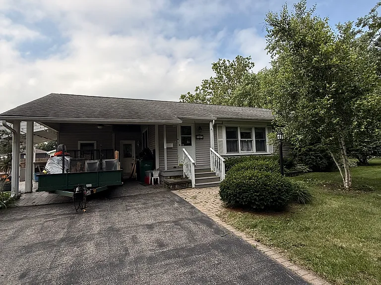 205 E Morningside Ave — Photo 25
