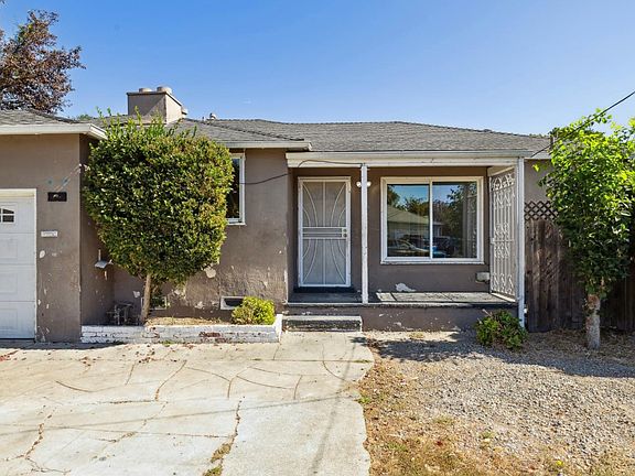 4th image of 224 Wisteria Dr