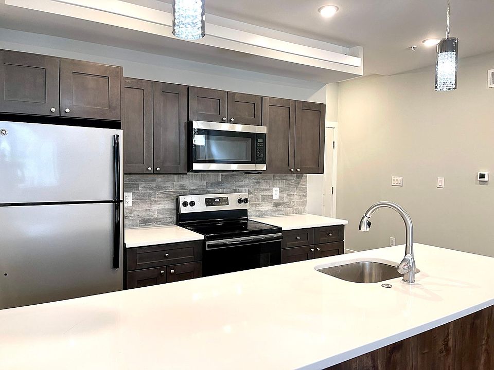 1st image of 1415 N Franklin St #2B