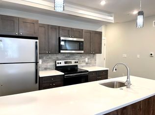 1415 N Franklin St #2B, Philadelphia, PA 19122