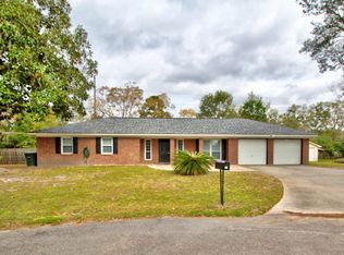 106 Adams Ct, Hinesville, GA 31313