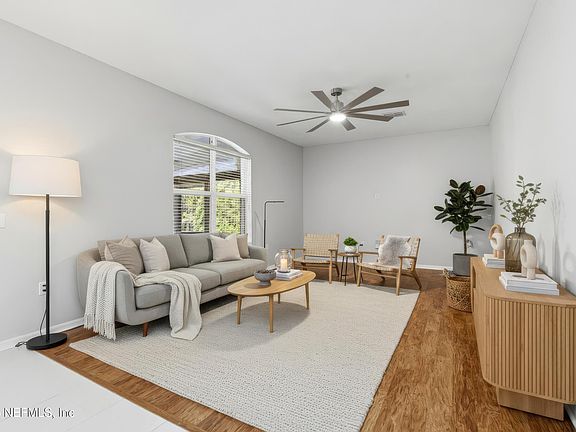 4th image of 2293 NETTLEBROOK Street N