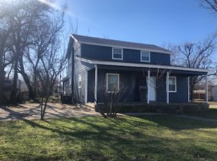 2800 Burchill Rd, Fort Worth, TX 76105