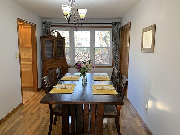 5th image of 3211 S Uppington Ct
