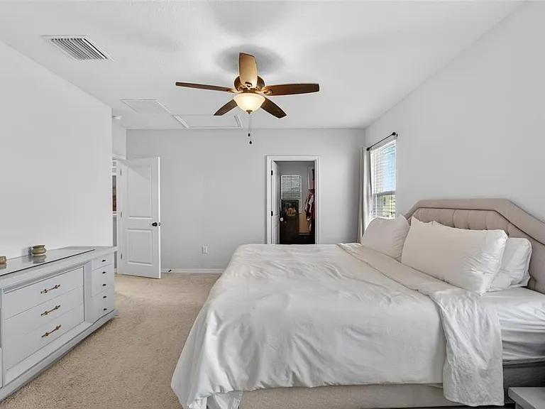 11176 Leland Groves Dr — Photo 32