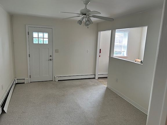 entrance, living room