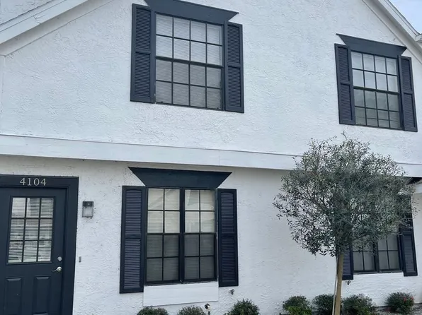 Saint Andrews Square Townhomes