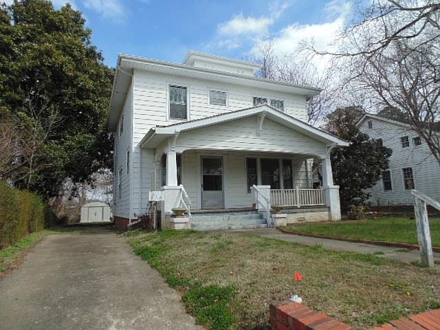 1st image of 112 W End Blvd