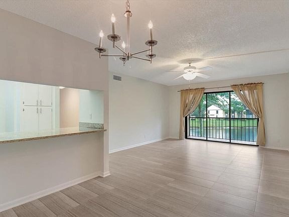 5th image of 812 Sky Pine Way APT G2