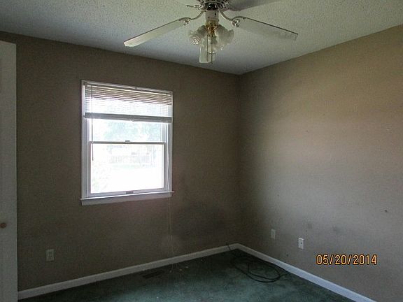 5th image of 638 Cabin Creek Dr