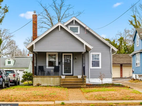 17 W Gloucester Pike, Barrington, NJ 08007