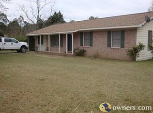 206 Grove Hill Ave, Blackshear, GA 31516