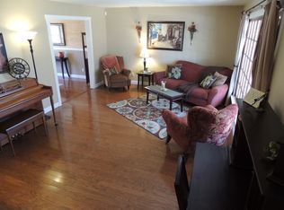 517 Lawrence Ave, Lawrence, KS 66049