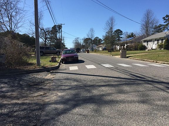 4th image of 22 Anchorage Dr