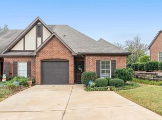 974 Tyler Crest Ln, Birmingham, AL 35226