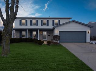 219 Veretta Ct, McHenry, IL