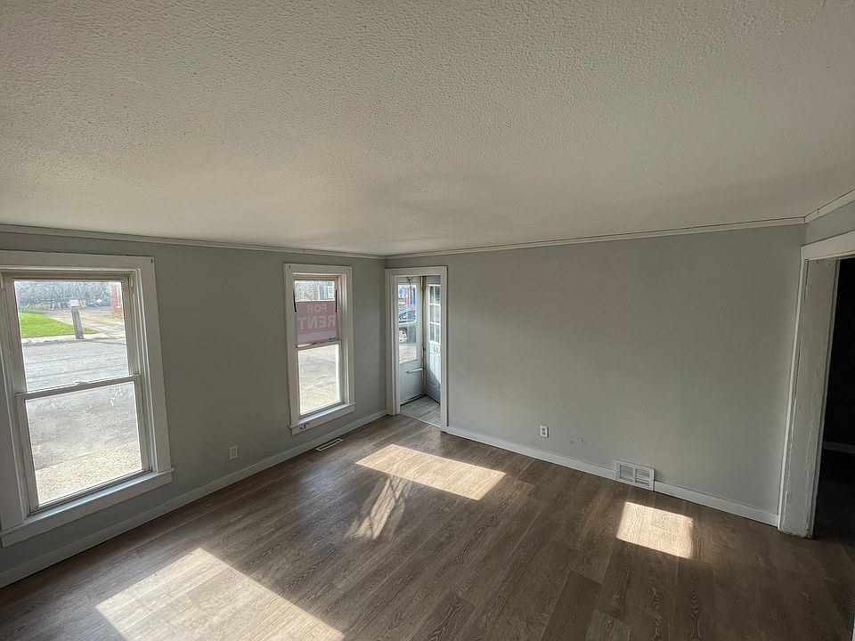 1st image of 605 Bridge St #607