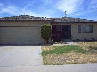 829 E Florinda St, Hanford, CA 93230